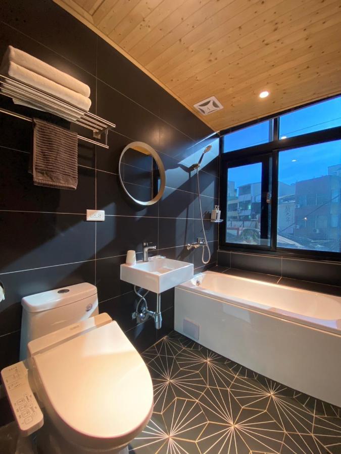 良文旅2館ryou Hotel Vintage - II Tainan Eksteriør billede